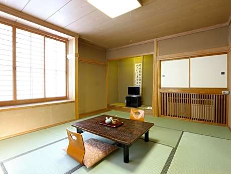 Japanese-Style Quadruple Room
