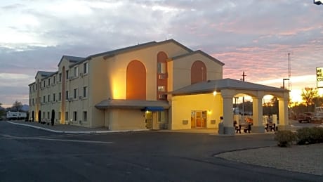 Americas Choice Inn And Suites
