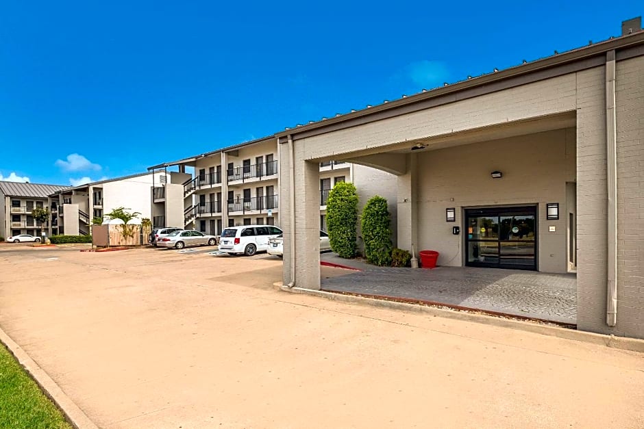Quality Inn Tulsa Central
