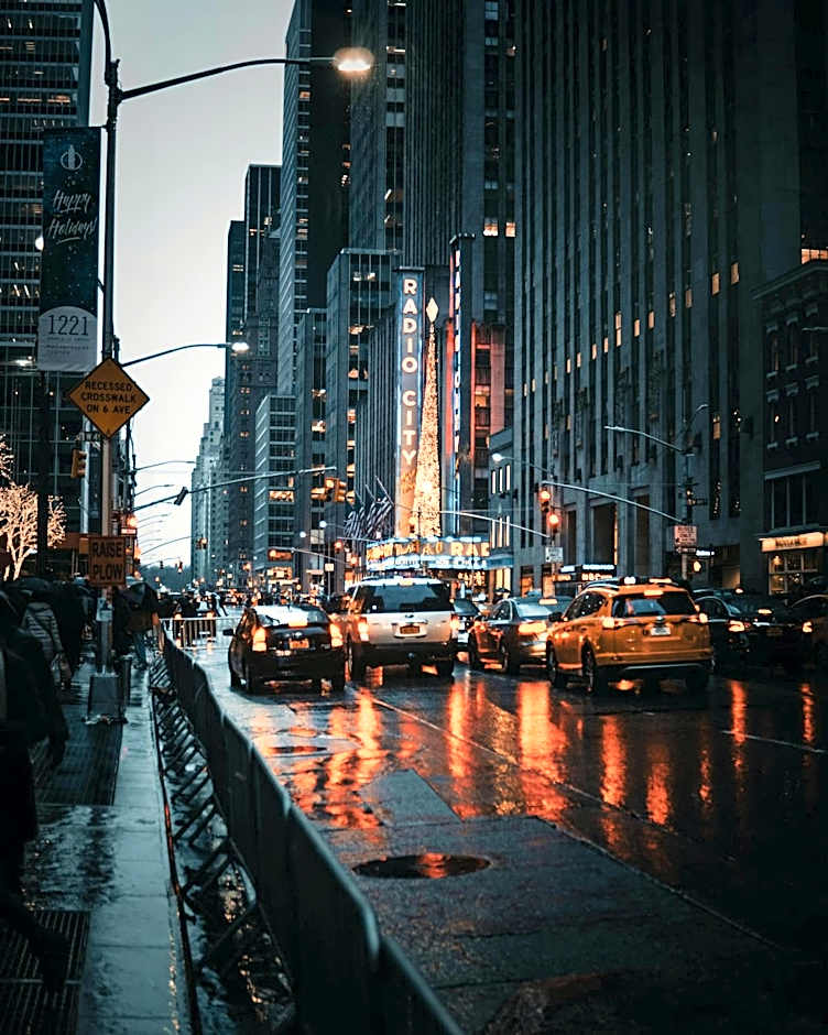 Bay Ridge ApartHotel