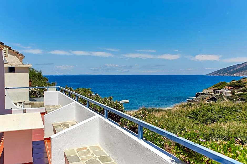 Kerame Studios & Apartments