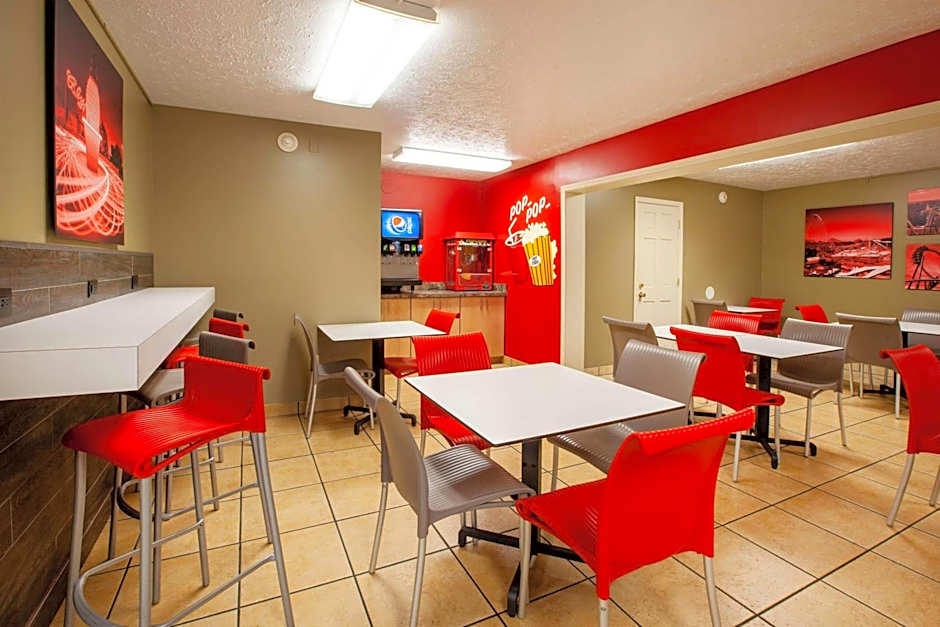 Super 8 by Wyndham Sandusky