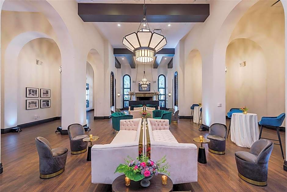 Hotel Figueroa, Unbound Collection by Hyatt