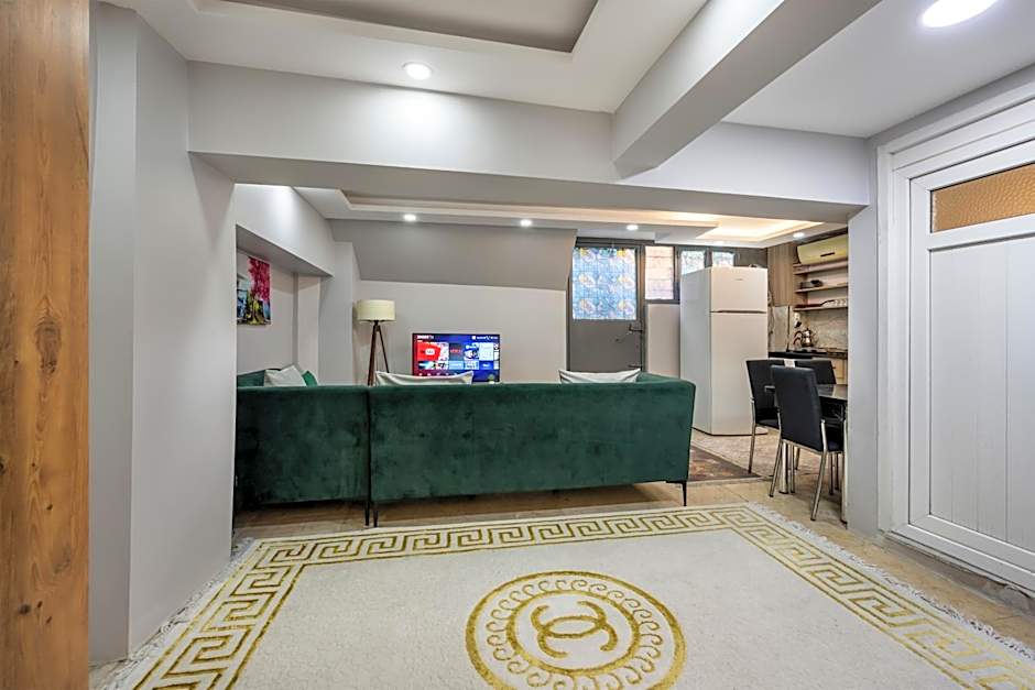 AYKA APART SUiTES OLD CITY