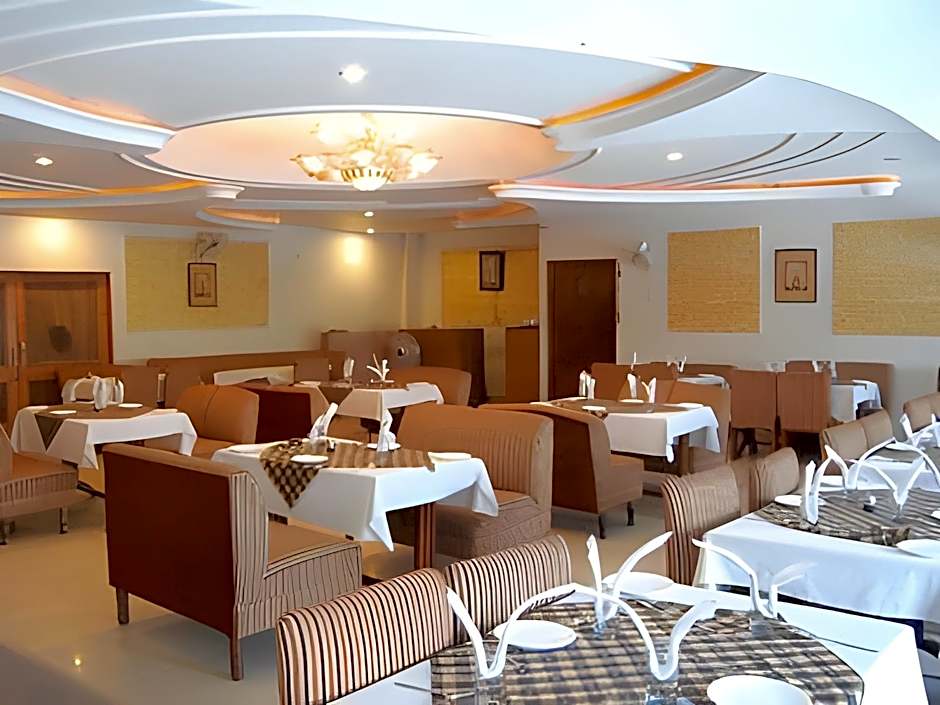 Hotel Punnu International