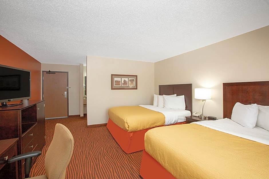 AmericInn by Wyndham Muscatine