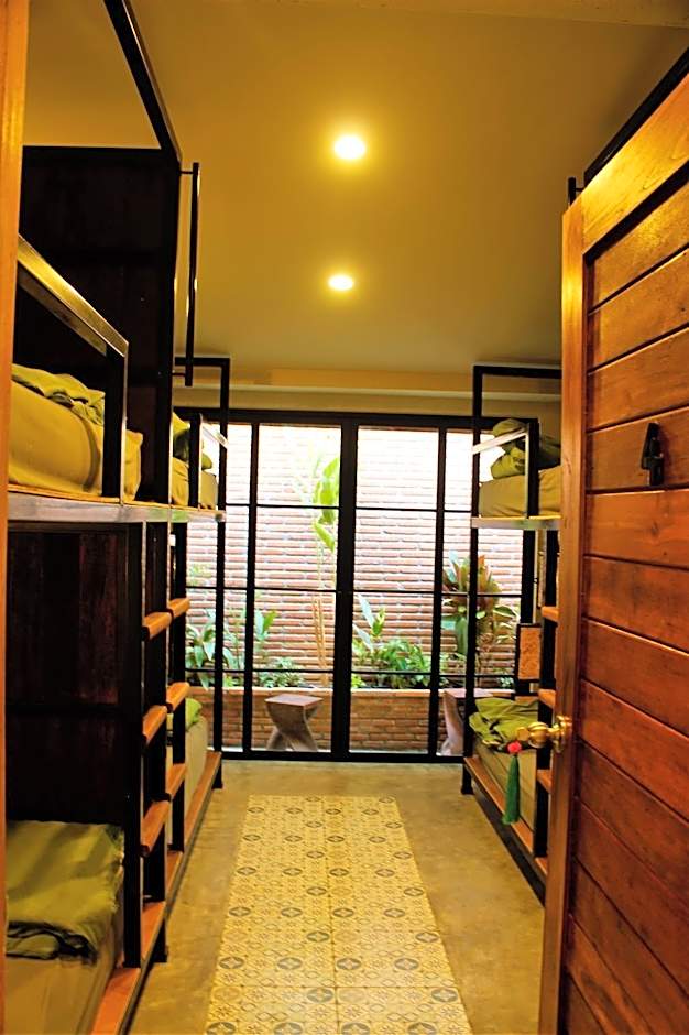 Supermoon Cozy Hostel