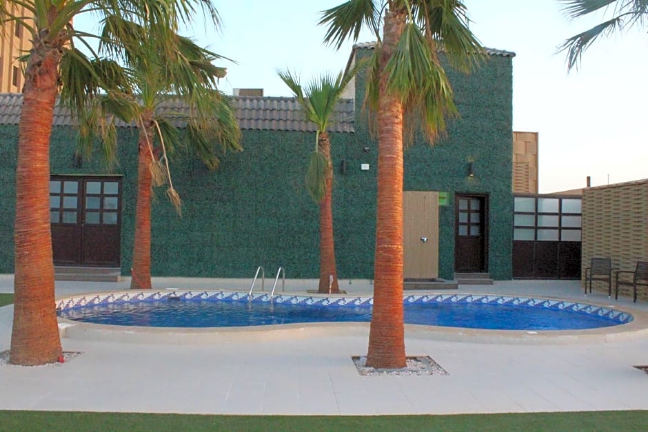 Golden Tulip Al Khobar Suites