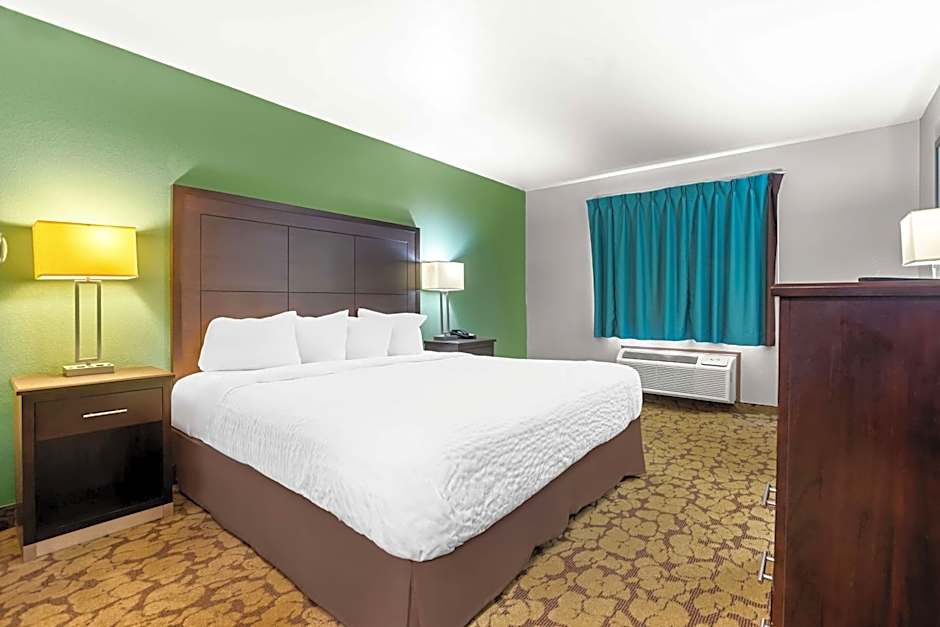 SureStay Plus Hotel by Best Western Bettendorf