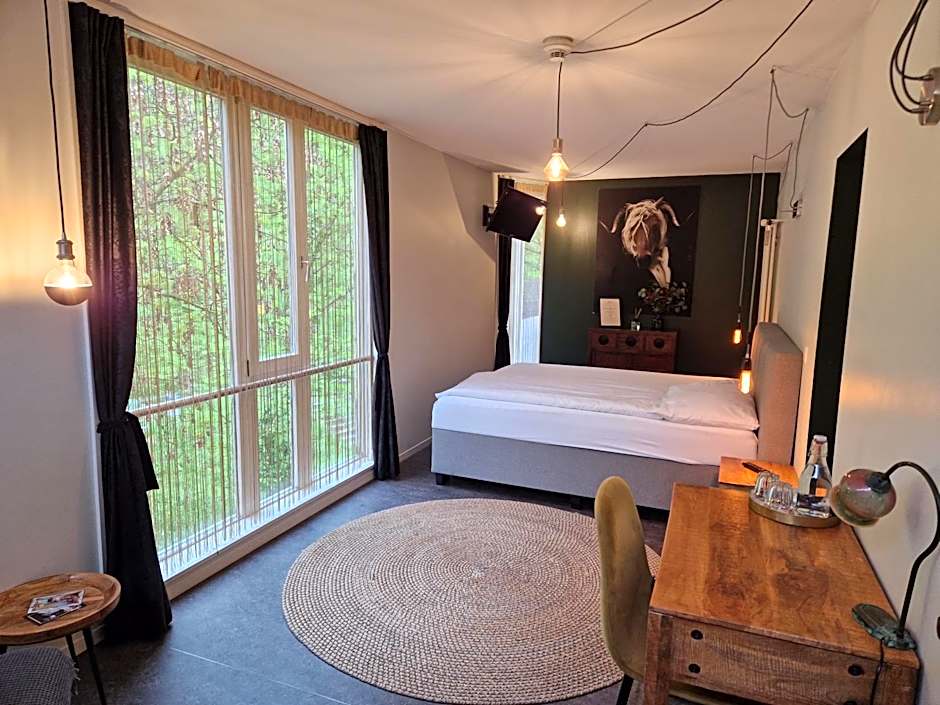 Hotel & Bistro Pêle-Mêle