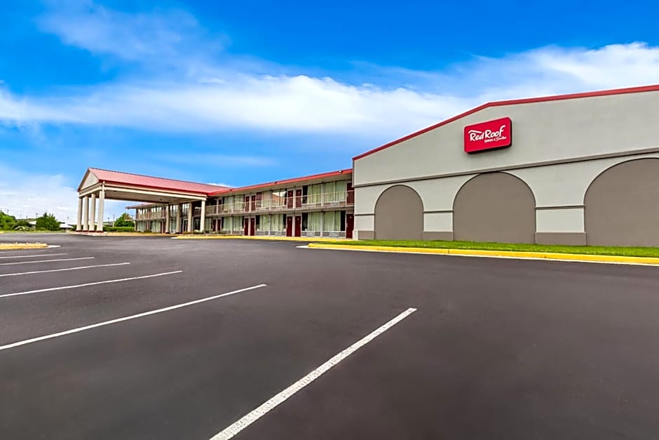 Red Roof Inn & Suites Cave City