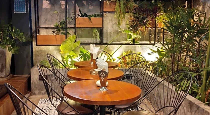 BE Baan Paradise Hotel