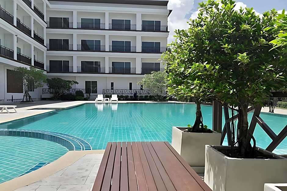 Southgate Residence Hotel