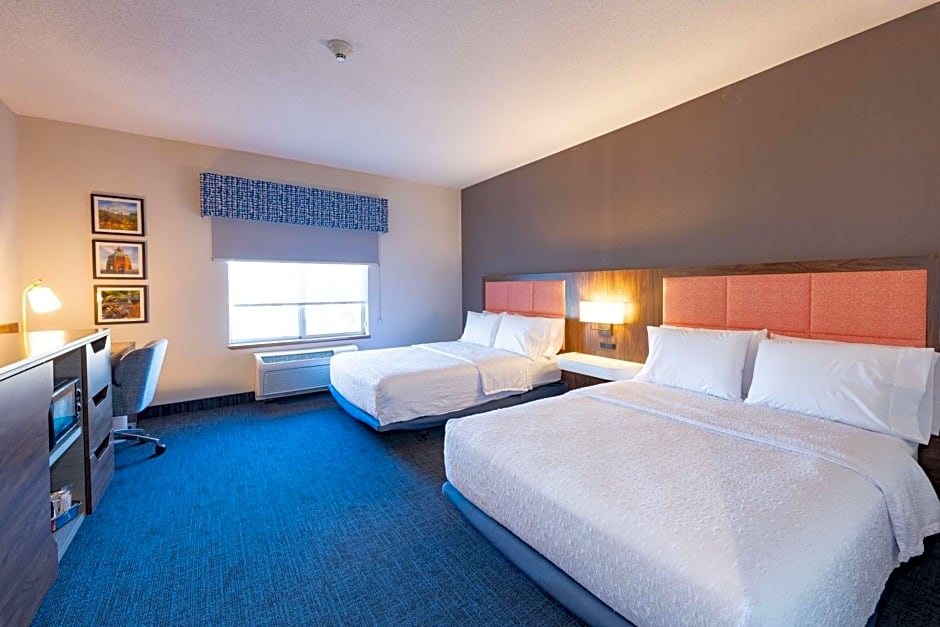 Hampton Inn By Hilton & Suites Pittsburg