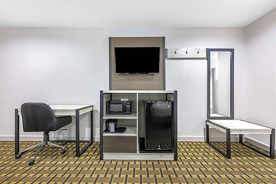 SureStay by Best Western Huntsville University Area