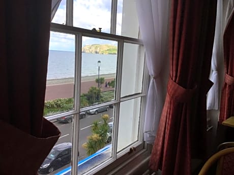 Sea-Facing Quadruple Room