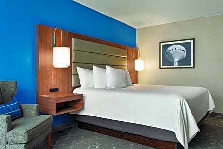 1 King Bed, Nonsmoking