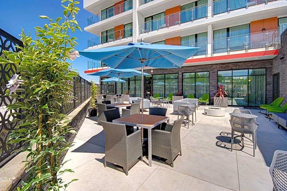 Hampton Inn By Hilton & Suites Sunnyvale-Silicon Valley, Ca