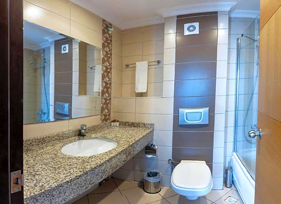 Kandelor Hotel