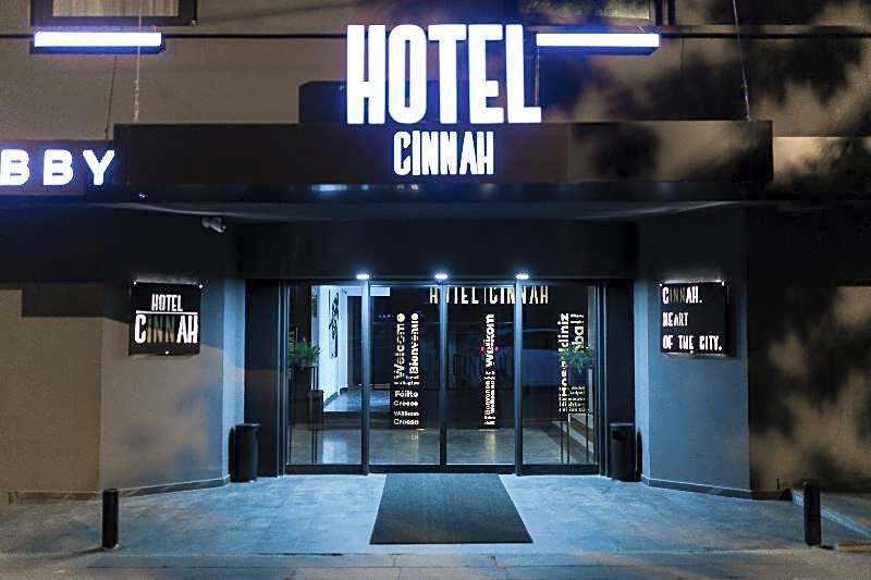 Hotel Cinnah