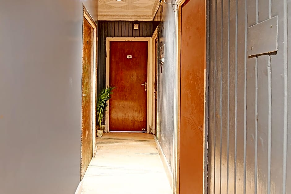 OYO Flagship Delight Hotel & Homes