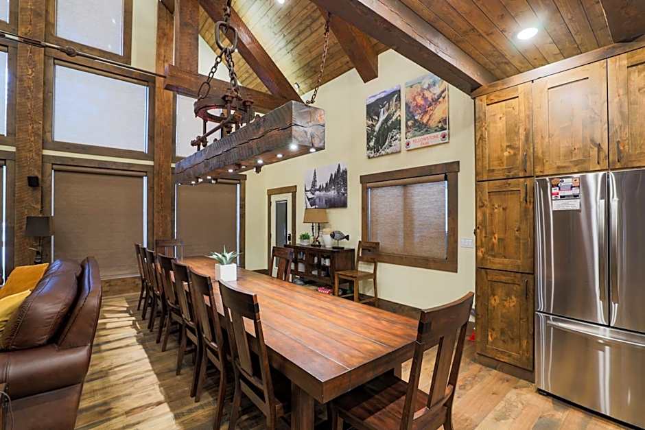 Yellowstone Crossing Lodge