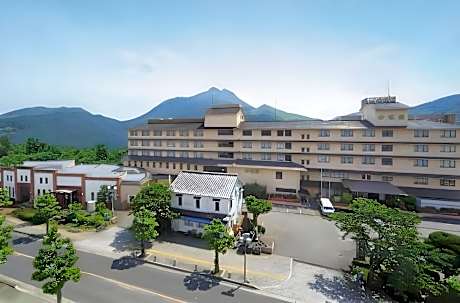 Ryokan Yufuin Sansuikan