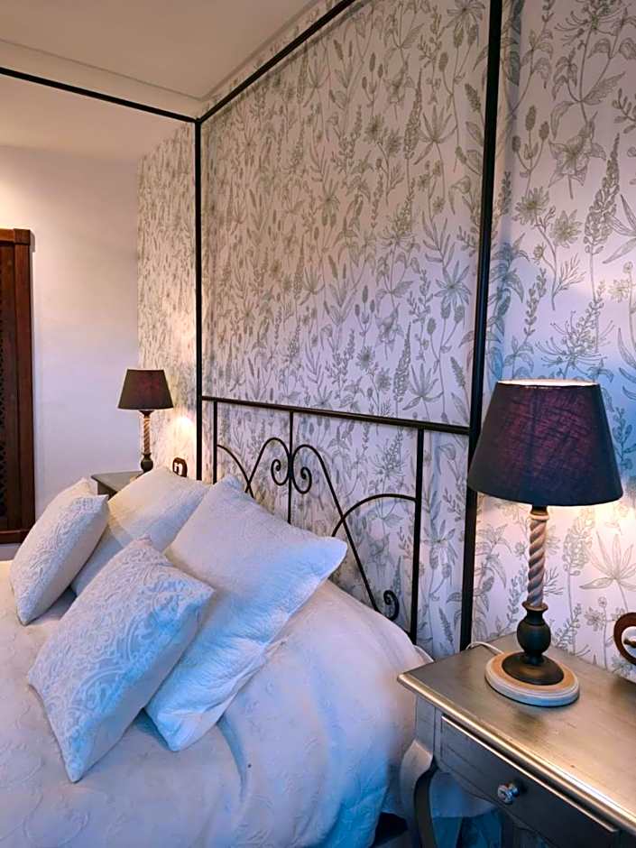 Hotel Rural La Tenada