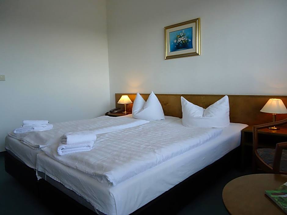 GreenLine Hotel Hellfeld