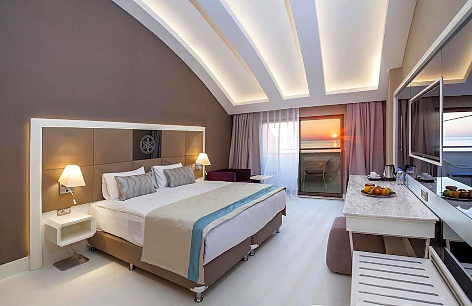 Wome Deluxe Hotel - Halal All Inclusive