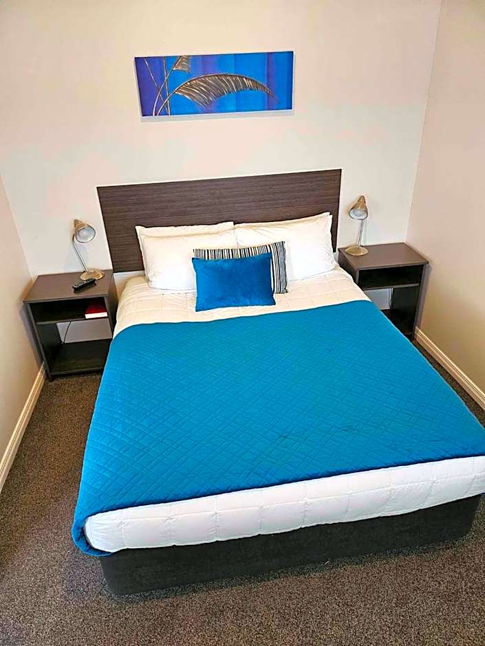 Beach Street Motel Apartments