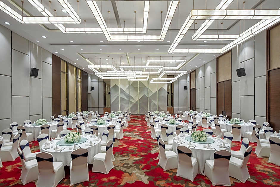 Holiday Inn Baoji Central By IHG