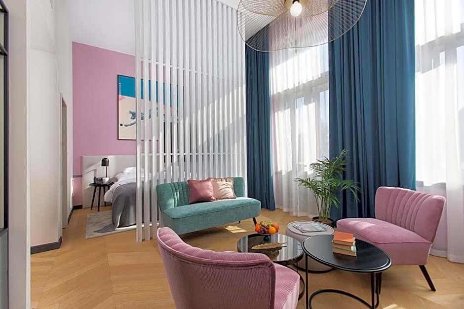 Alice Hotel