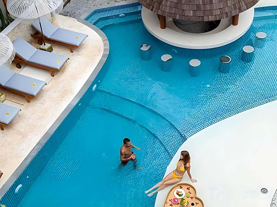 Roomates Surf Camp Canggu by Ini Vie Hospitality