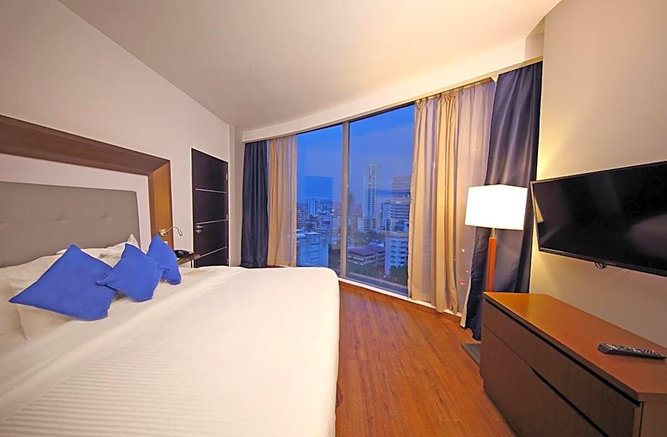 Novotel Panama City