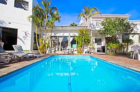 Au Plais De Langebaan at Palm Tree Villa