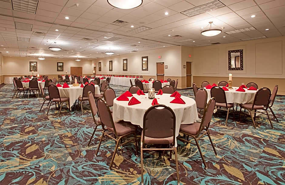Holiday Inn Express Hotel & Suites Beatrice By IHG