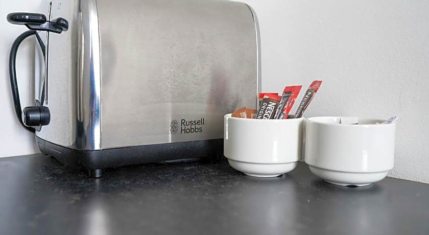 Homesly Guest Rooms - Self Check-in