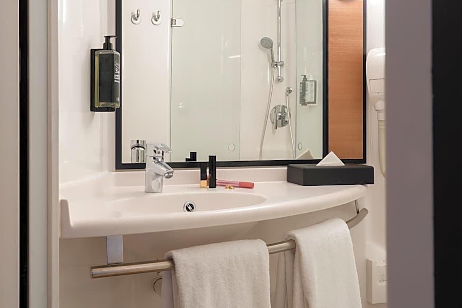 Ibis Geneve Petit Lancy Hotel
