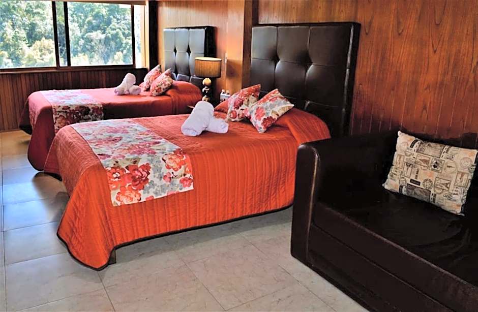 Hotel "La Cabaña de Don Adolfo"