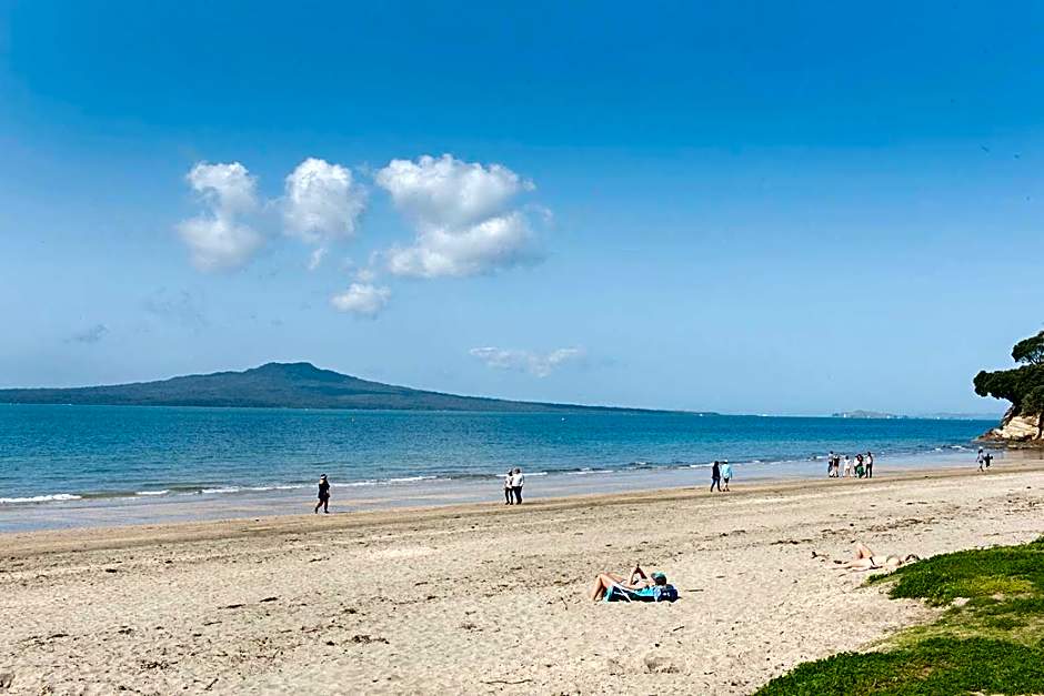 Carnmore Hotel Takapuna