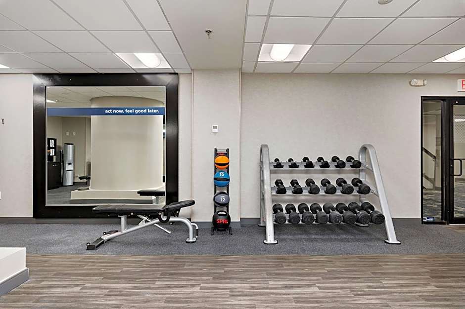 Hampton Inn By Hilton Kansas City Downtown Financial District, MO