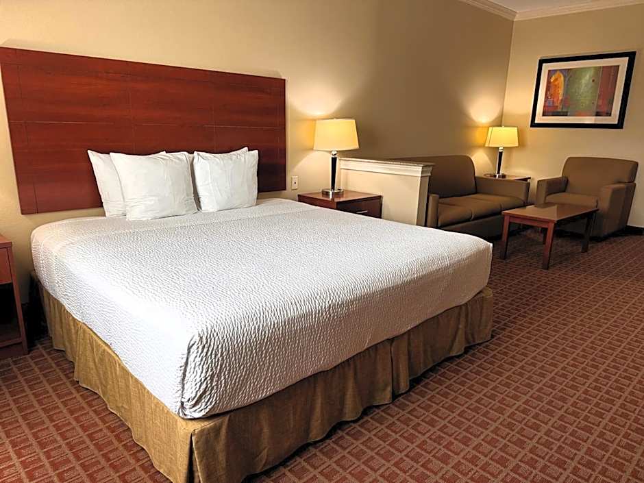 Ramada by Wyndham College Station