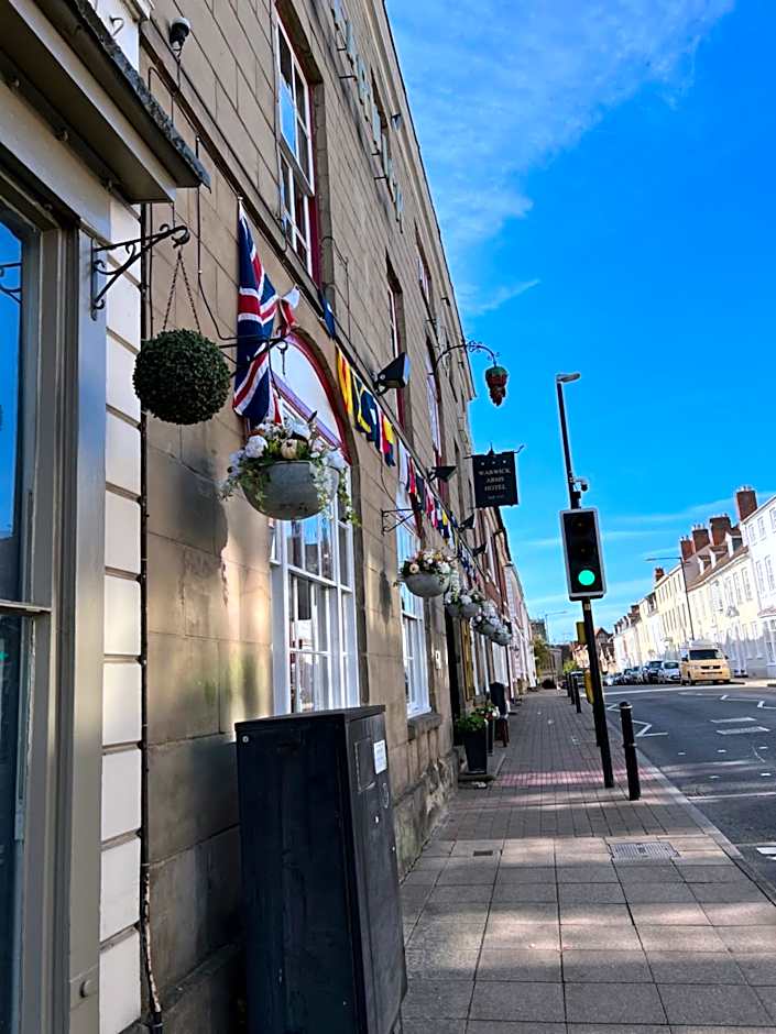 The Warwick Arms Hotel