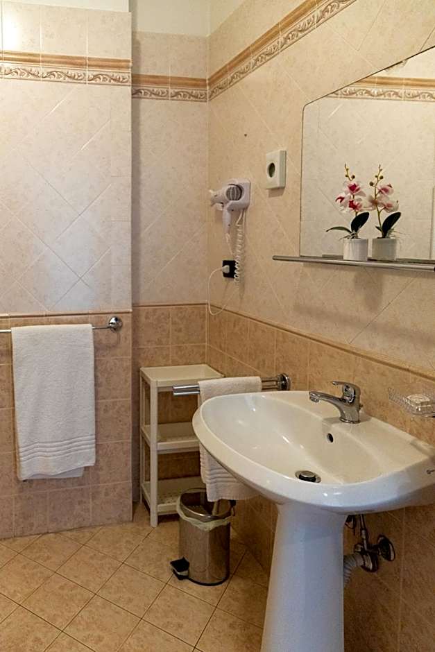 Hotel Giallo