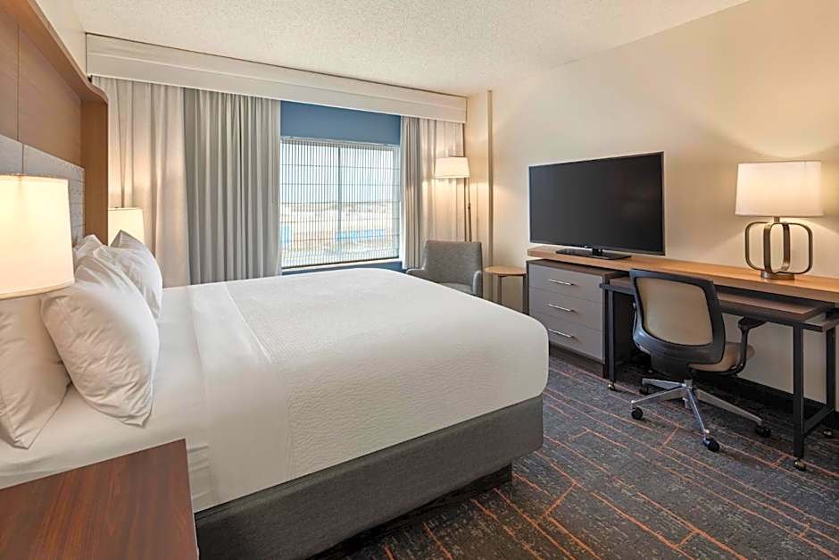 Holiday Inn Hotel & Suites Maple Grove Northwest Minneapolis-Arbor Lakes By IHG