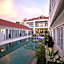White Boutique Hotel and Restaurant