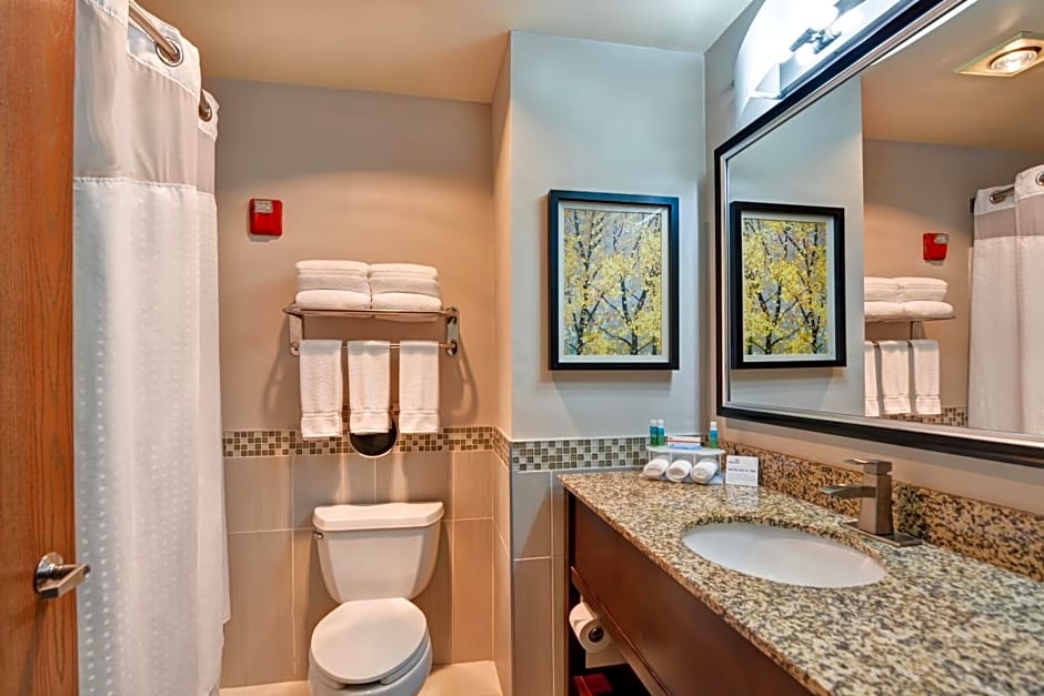 Holiday Inn Express Hotel & Suites Milwaukee-New Berlin By IHG