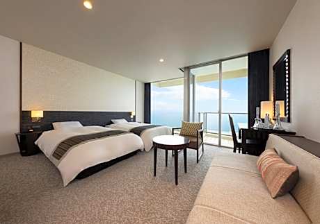 Twin Room with Private Bathroom