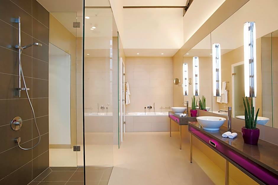 Vienna House by Wyndham Andel's Lodz